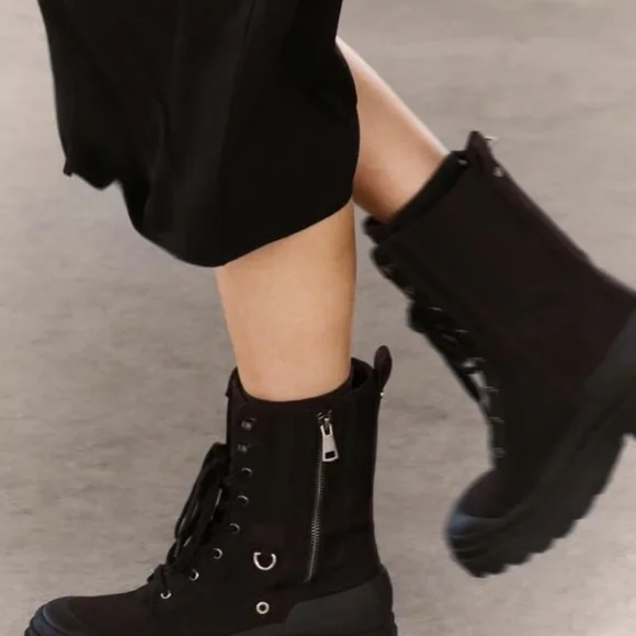 Zara Black Canvas Women's Combat Boots Chunky Heel Lace-up Zip-up Sz40 (US Sz9) - Picture 2 of 16